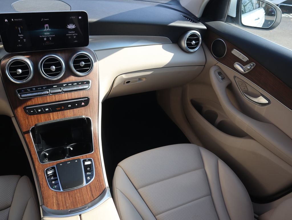 Certified 2022 Mercedes-Benz GLC 300 4MATIC w/ Premium Package Lite image 12