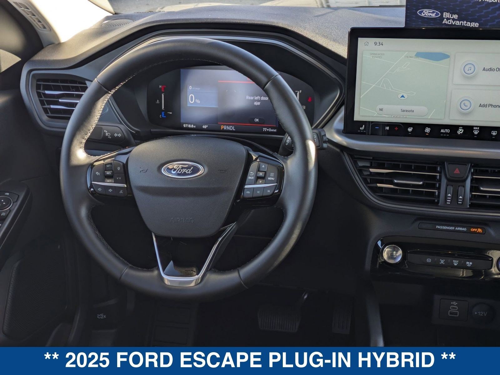 Certified 2025 Ford Escape SE image 17
