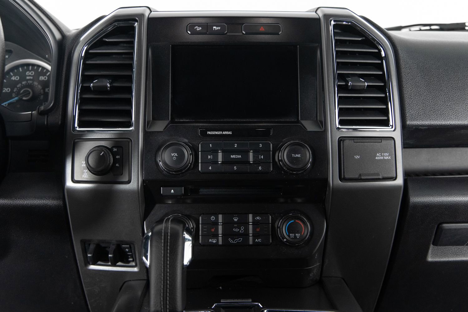 Used 2015 Ford F150 XLT w/ Equipment Group 302A Luxury image 33