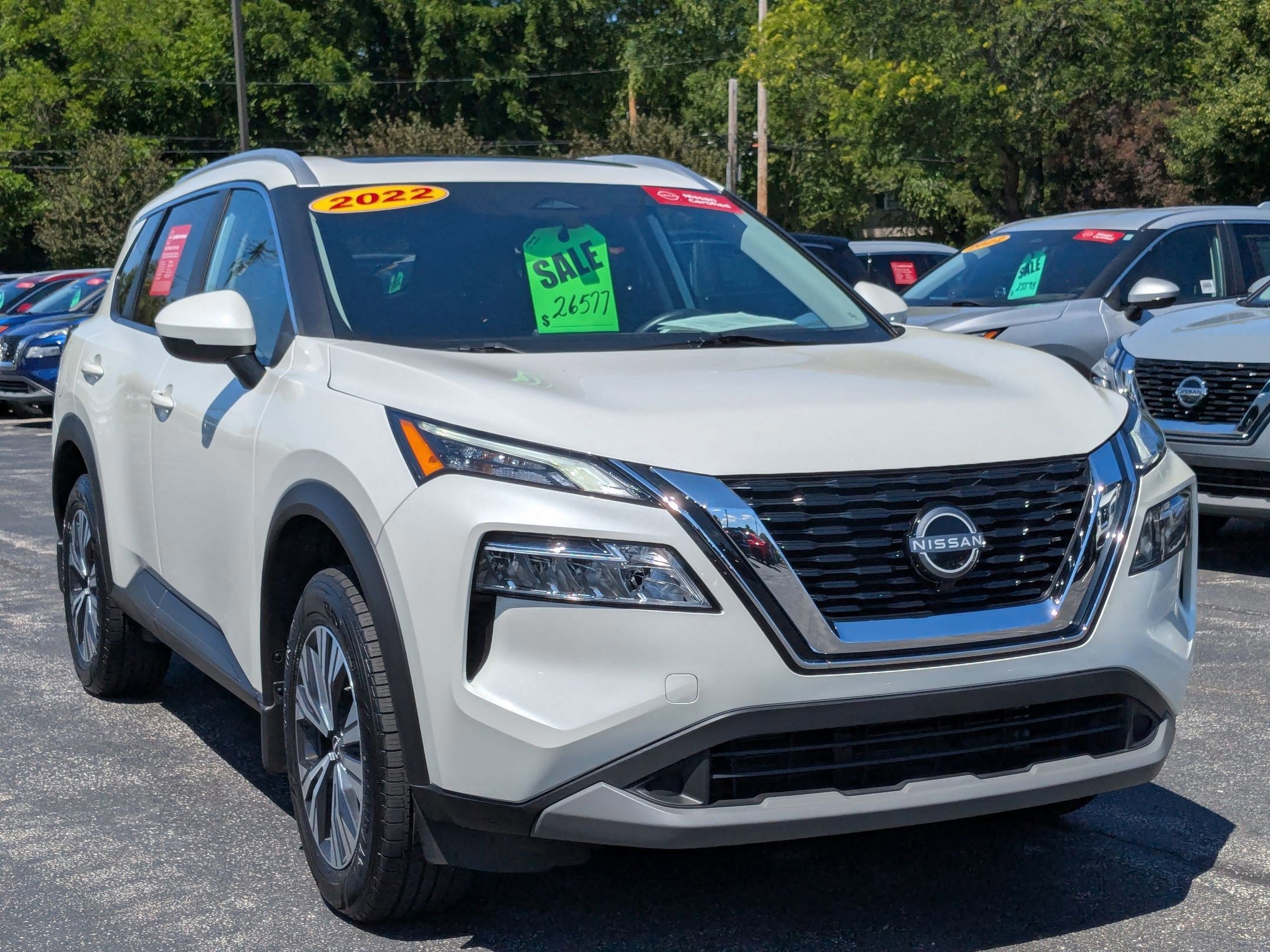 Certified 2022 Nissan Rogue SV w/ SV Premium Package image 3