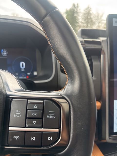 Used 2024 Ford Expedition Platinum image 26