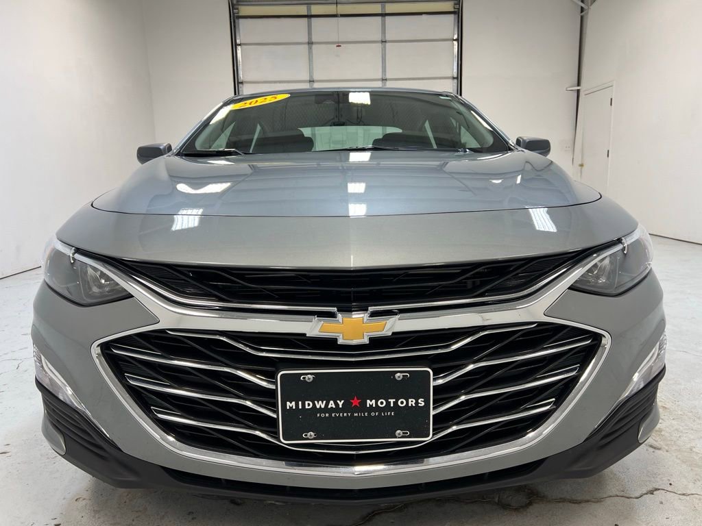 Used 2025 Chevrolet Malibu LS image 13