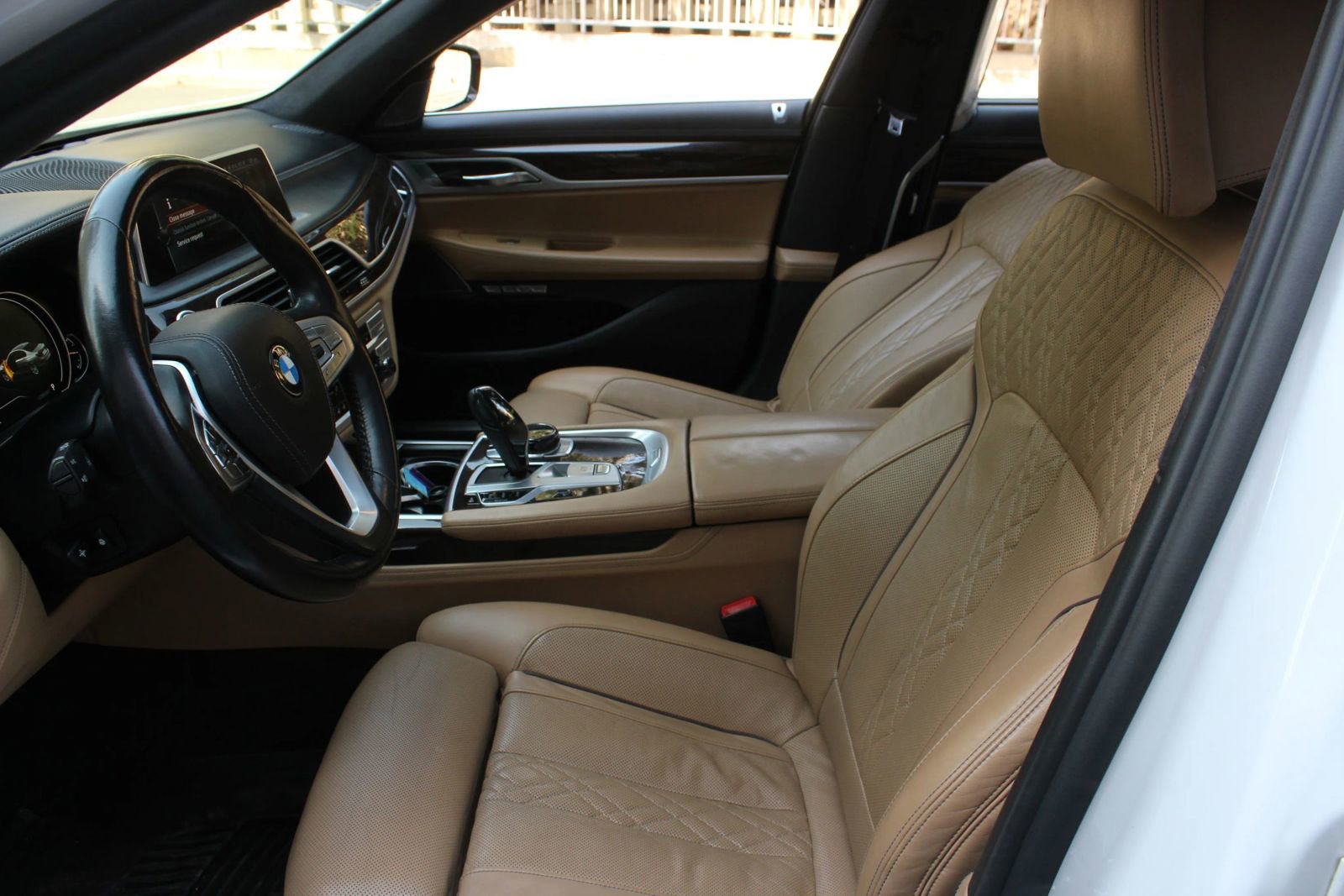 Used 2017 BMW 750i xDrive AWD/4WD image 14