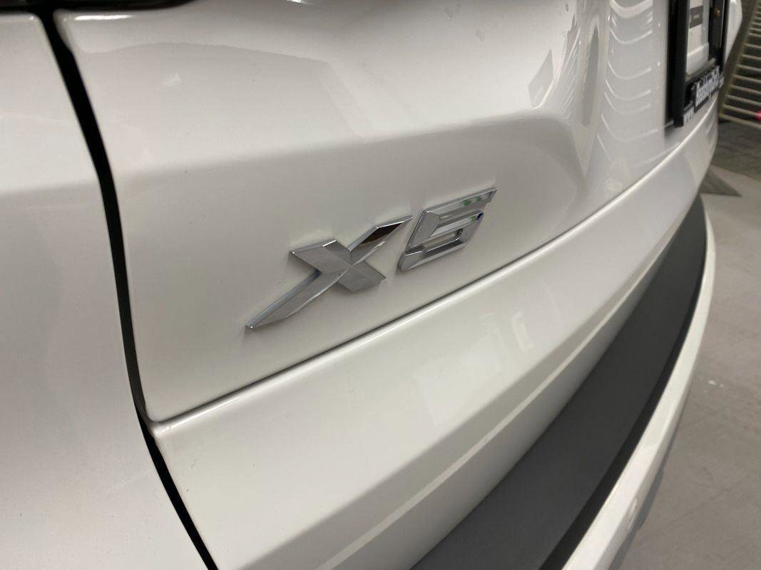 Used 2024 BMW X5 xDrive50e image 22