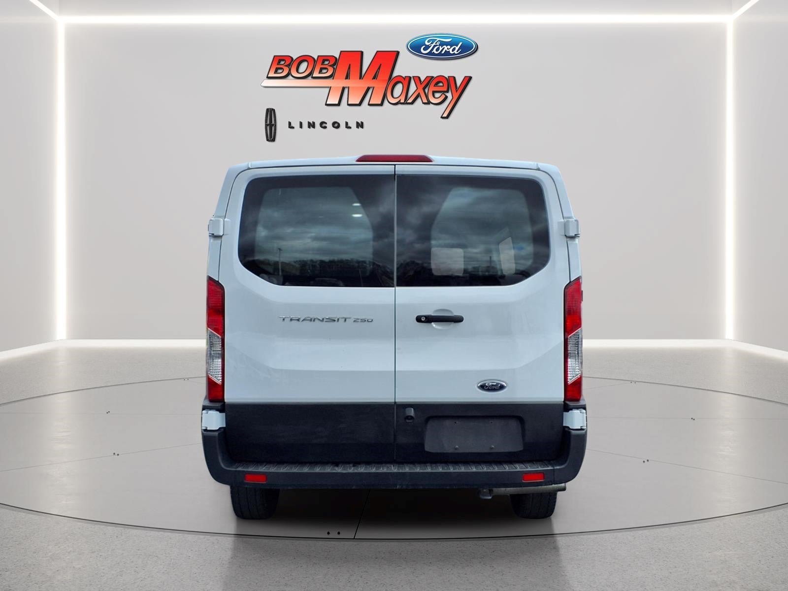 Used 2024 Ford Transit 250 Low Roof w/ Exterior Upgrade Package RWD image 7