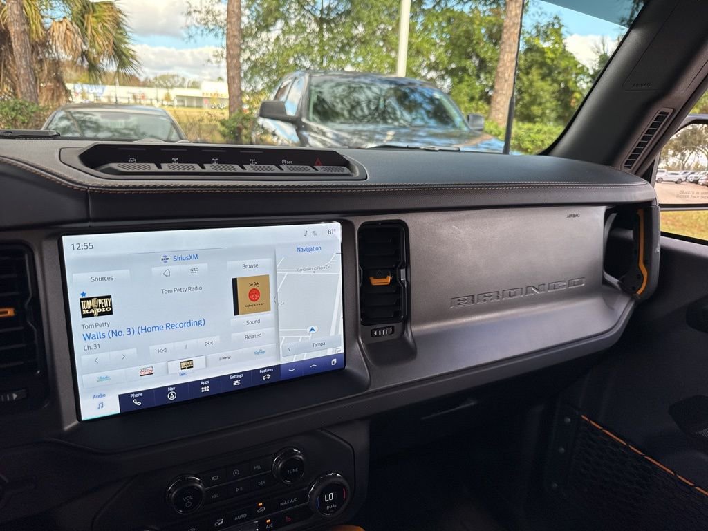 Used 2024 Ford Bronco Badlands image 40