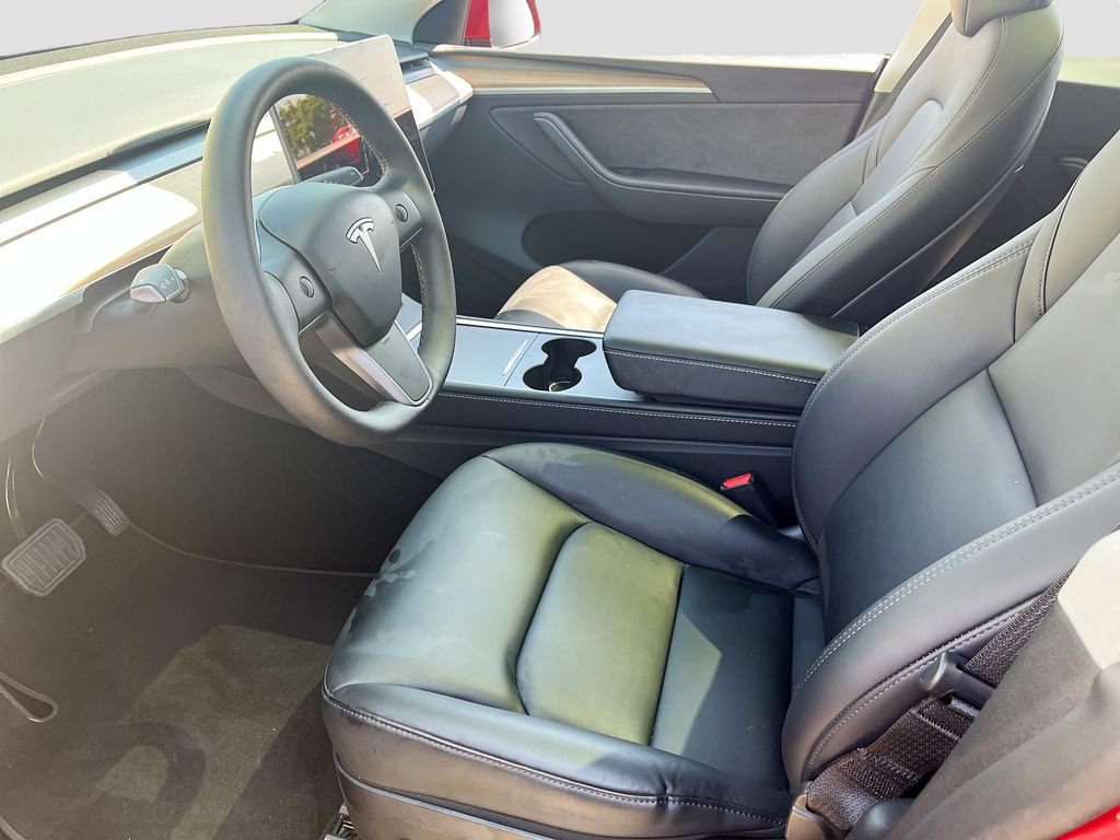 Used 2024 Tesla Model Y AWD image 21