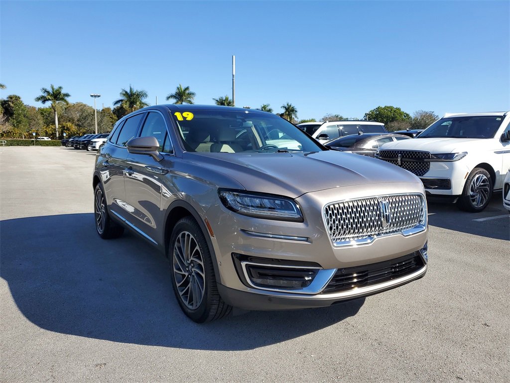 Used 2019 Lincoln Nautilus Reserve image 31