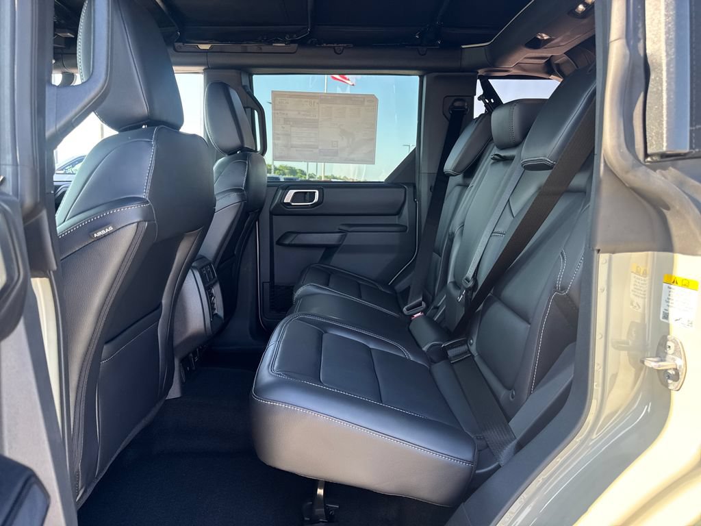 New 2026 Ford Bronco Outer Banks w/ Sasquatch Package AWD/4WD image 13