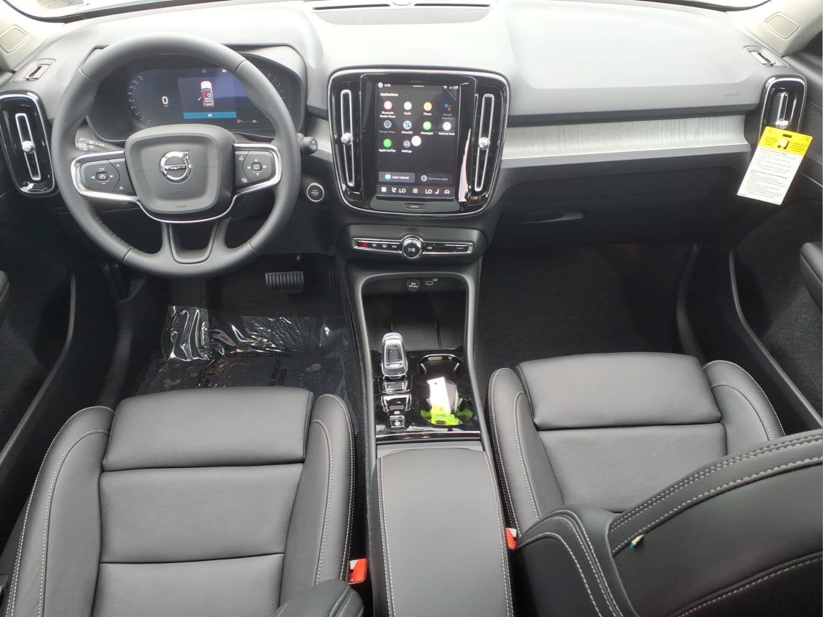 New 2026 Volvo XC40 B5 Plus w/ Climate Package AWD/4WD image 7
