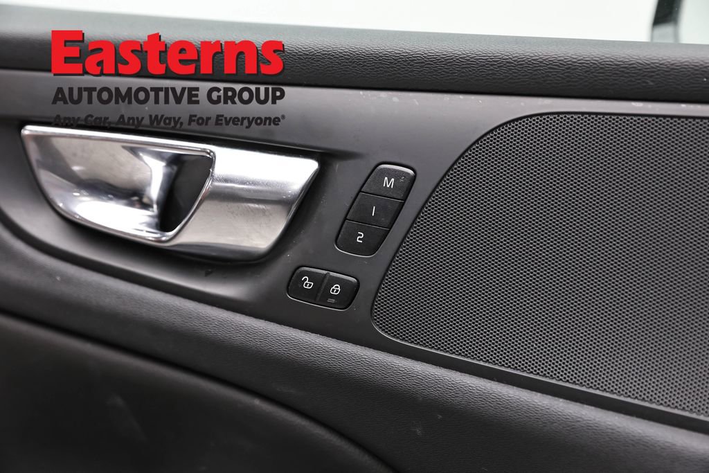 Used 2022 Volvo S60 B5 Momentum image 20