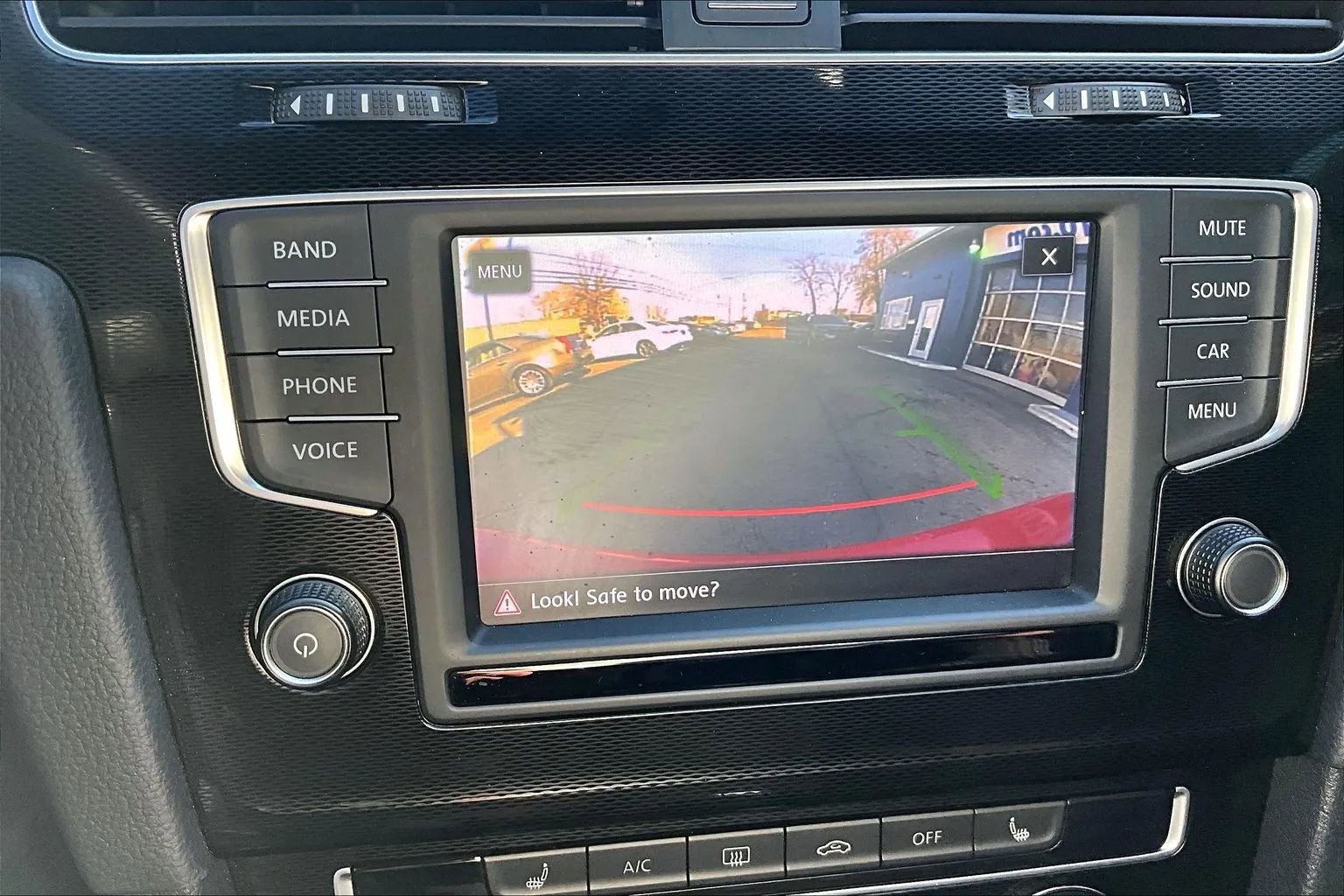 Used 2017 Volkswagen GTI Sport image 20