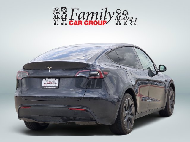 Used 2024 Tesla Model Y Long Range AWD/4WD image 4