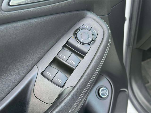 Used 2023 Buick Encore GX Essence w/ Experience Buick Package image 16