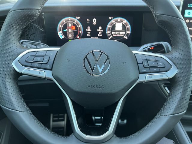 New 2026 Volkswagen Tiguan SE R-Line FWD image 17