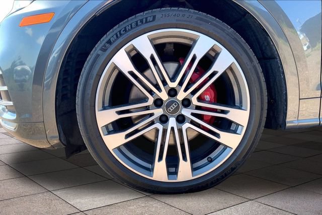 Used 2020 Audi SQ5 Premium Plus w/ Premium Plus Package AWD/4WD image 9