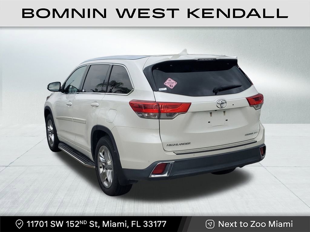 Used 2017 Toyota Highlander Limited image 5