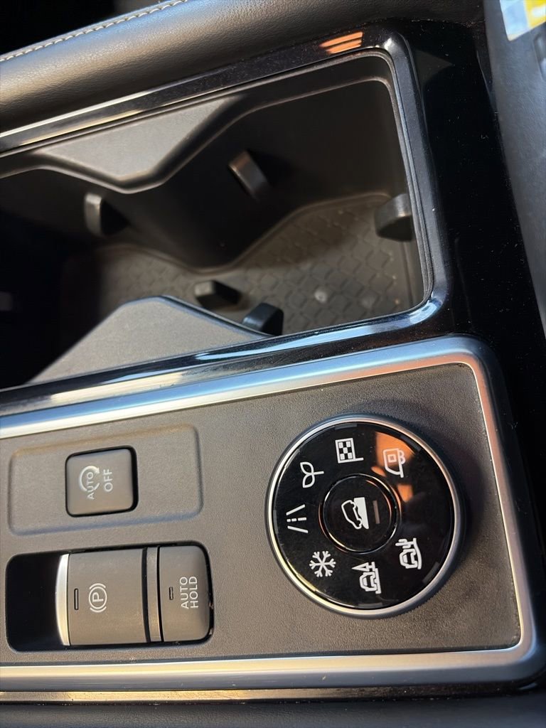 Used 2023 Nissan Pathfinder SV w/ Cargo Package image 37