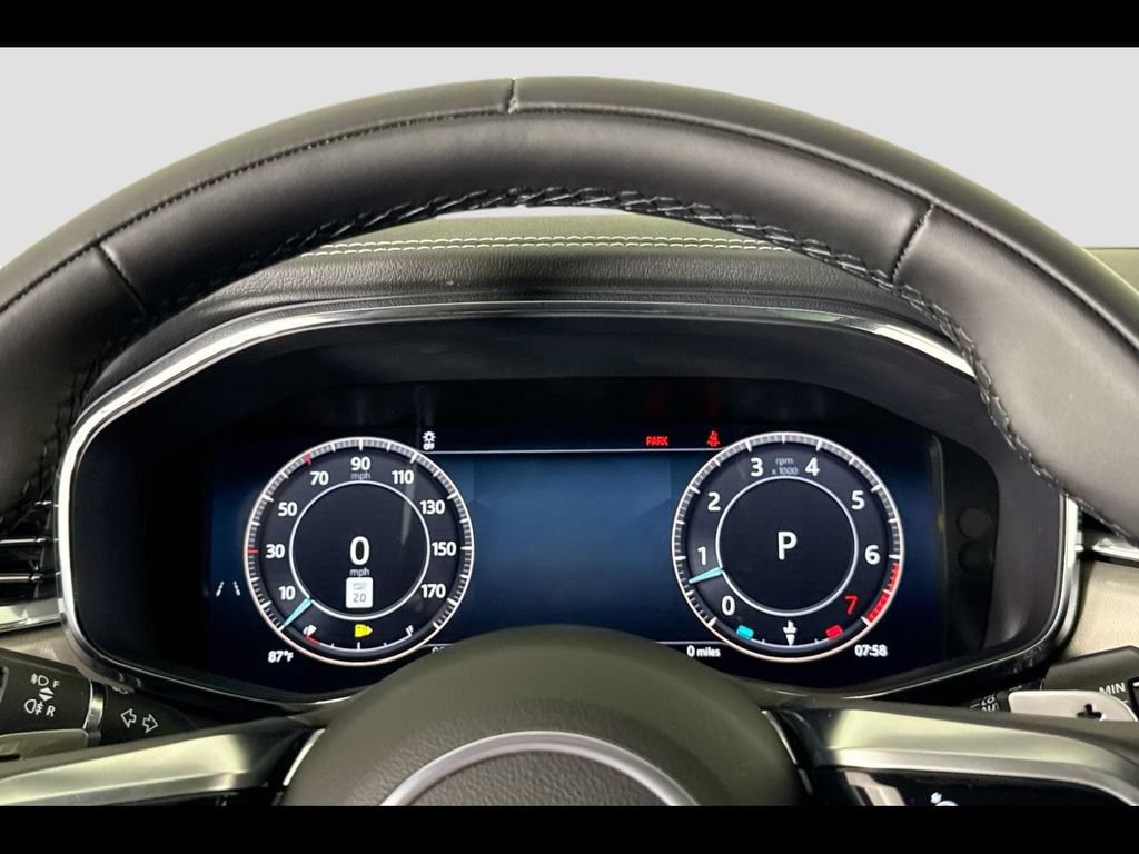 New 2026 Jaguar F-PACE R-Dynamic S AWD/4WD image 10