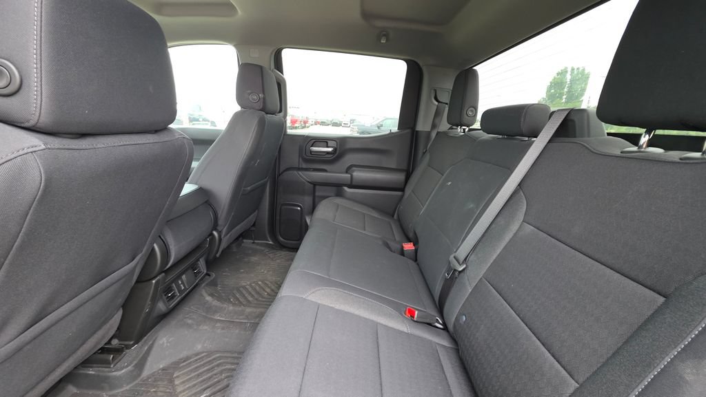 Used 2025 Chevrolet Silverado 1500 Custom Trail Boss w/ LPO, Dark Essentials Package AWD/4WD image 13