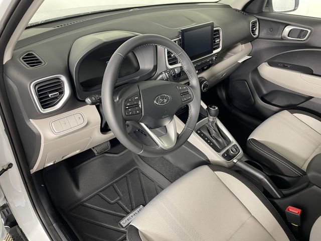 New 2026 Hyundai Venue SEL FWD image 3