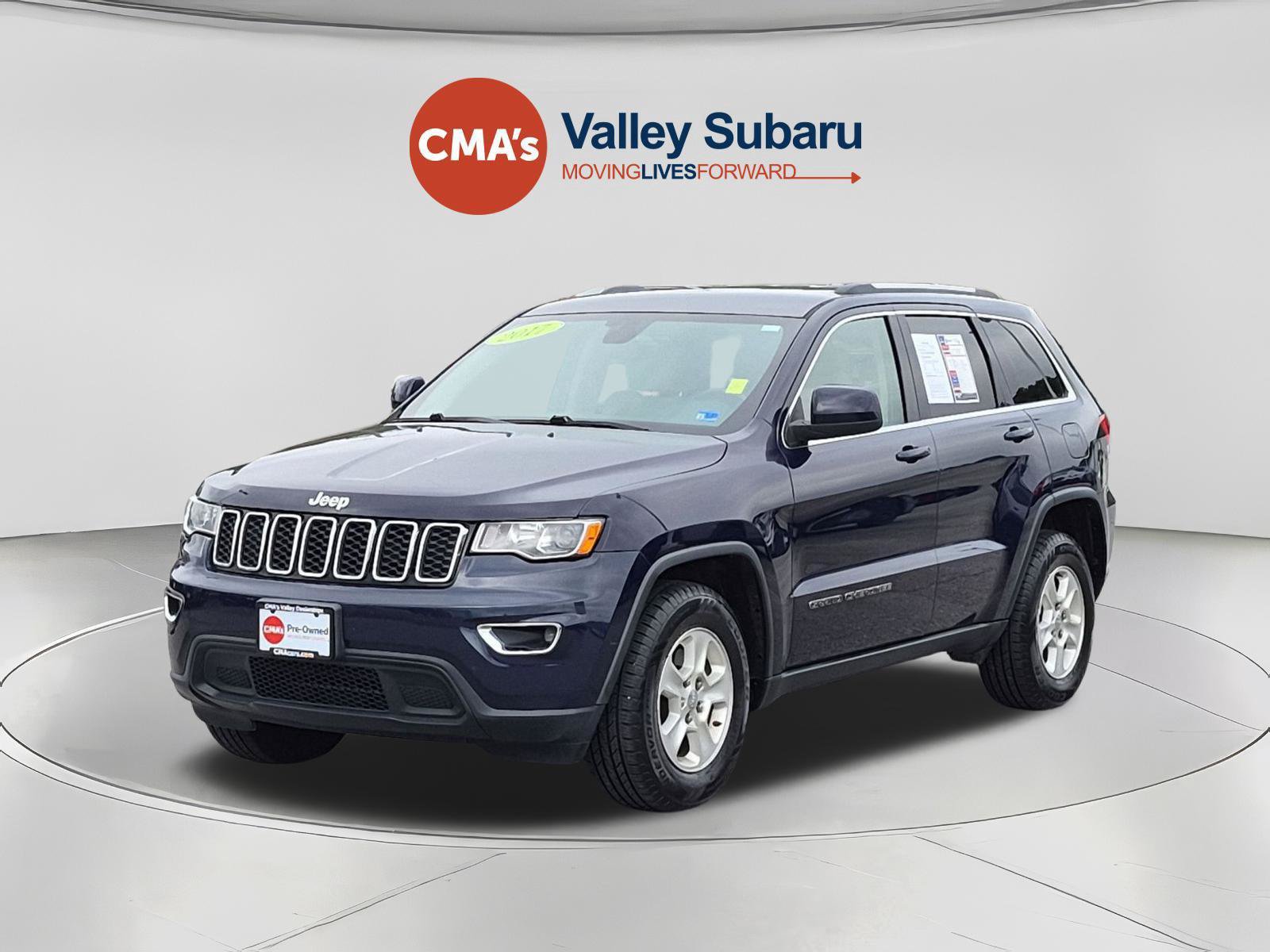 Used 2017 Jeep Grand Cherokee Laredo w/ Quick Order Package 23E AWD/4WD image 1