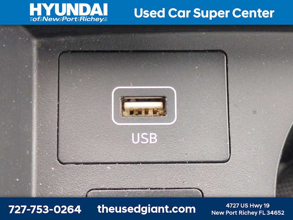 Certified 2022 Hyundai Santa Fe SE FWD image 22