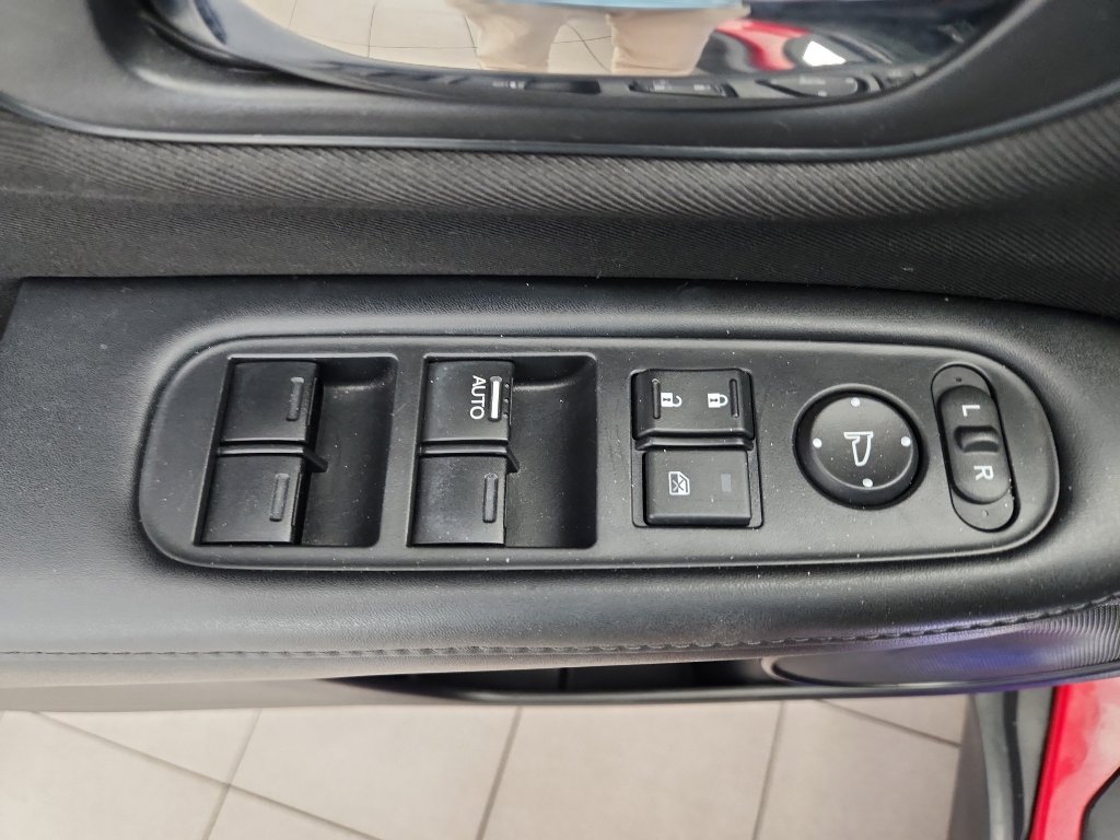 Used 2018 Honda HR-V LX image 7