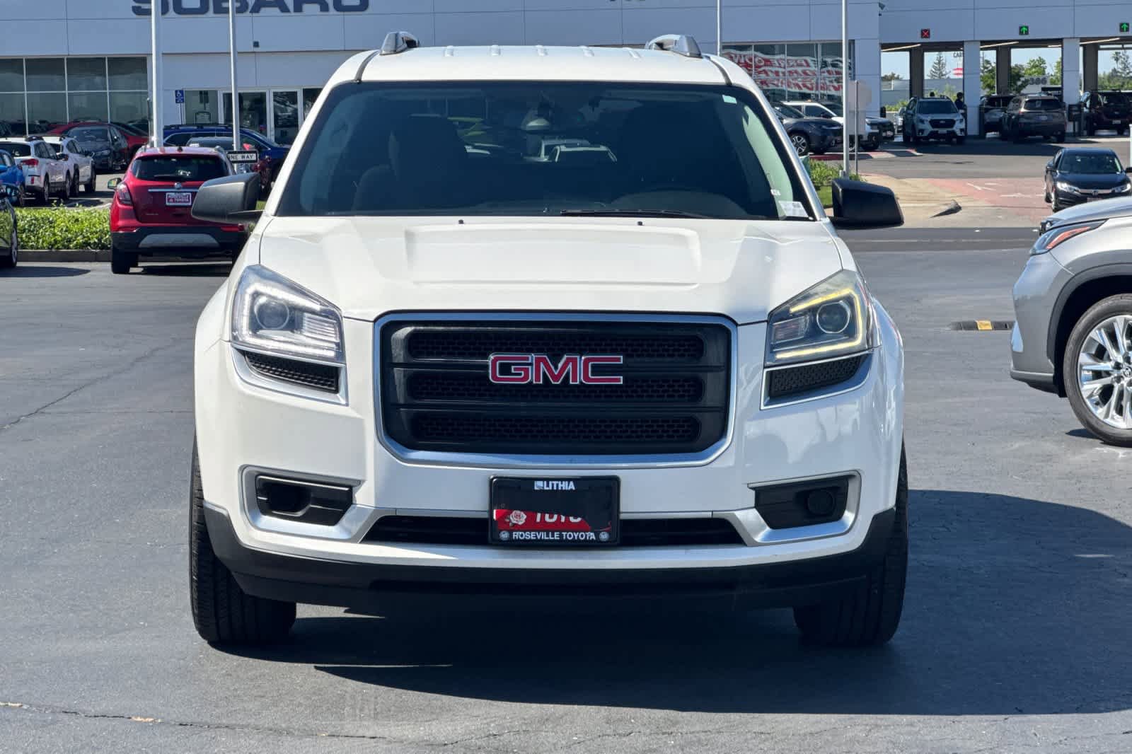Used 2014 GMC Acadia SLE image 10
