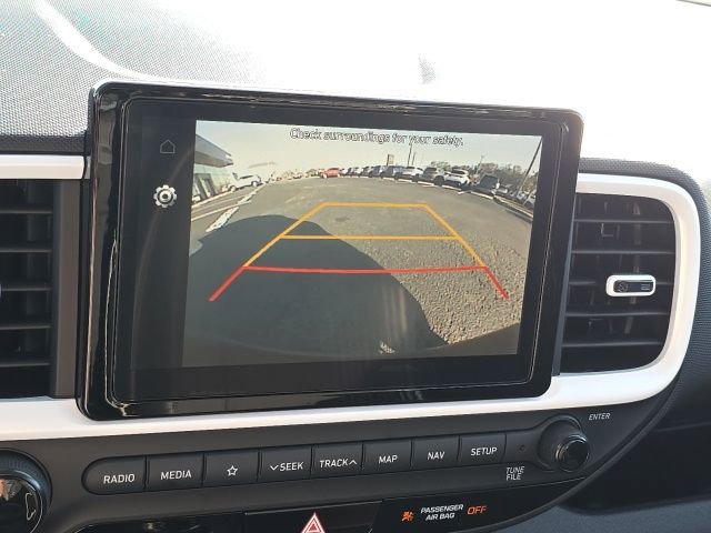 Certified 2022 Hyundai Venue Limited w/ Cargo Package image 14