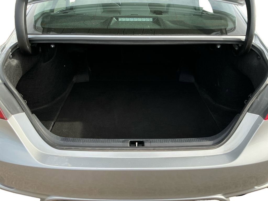 Used 2024 Toyota Camry SE image 20