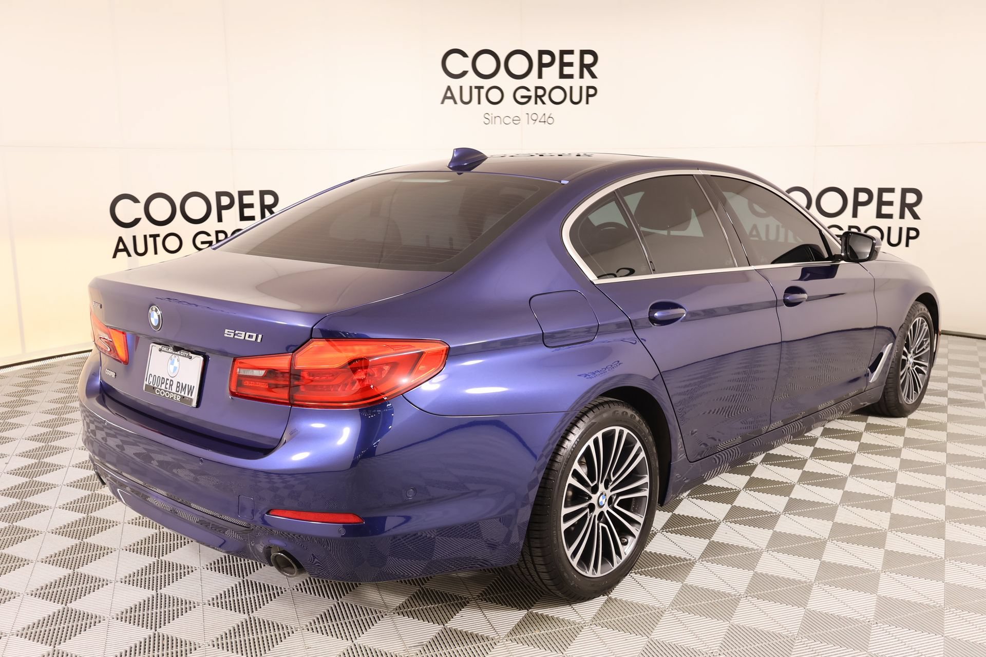 Used 2020 BMW 530i xDrive w/ Premium Package AWD/4WD image 23