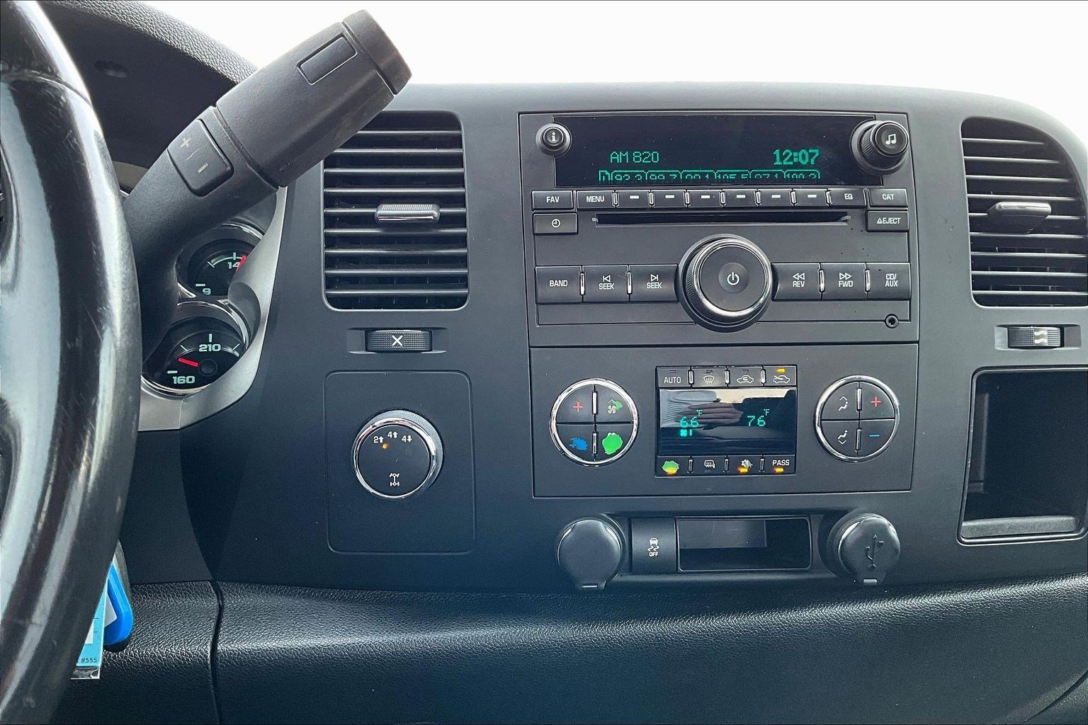 Used 2013 GMC Sierra 2500 SLE w/ SLE Preferred Package image 16