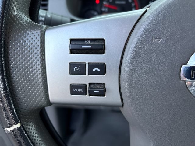 Used 2016 Nissan Frontier SV AWD/4WD image 32