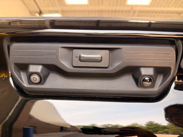 Used 2023 Chevrolet Silverado 3500 High Country AWD/4WD image 9