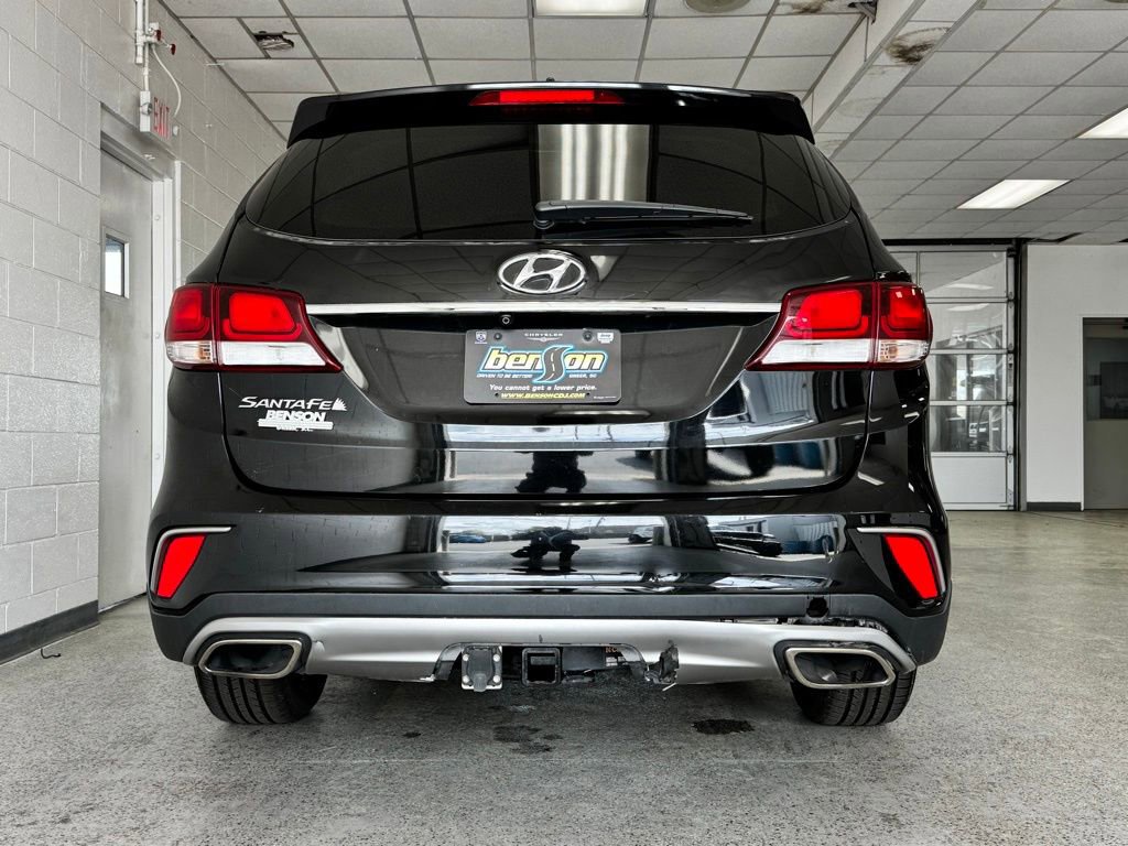 Used 2017 Hyundai Santa Fe SE image 5
