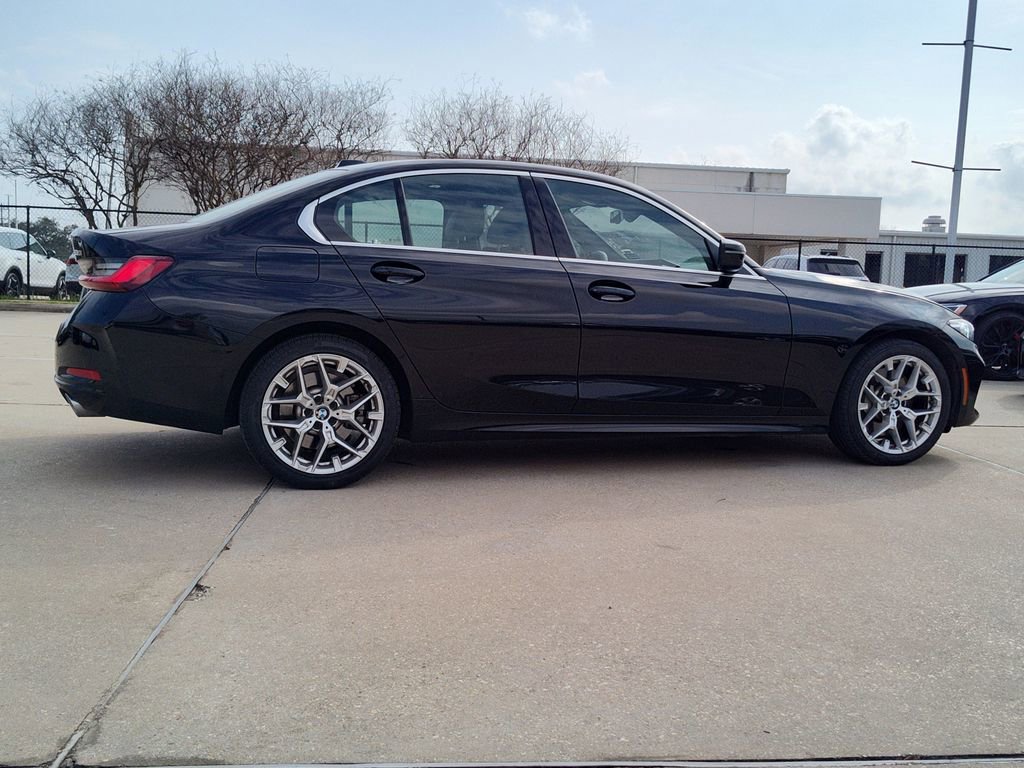 Used 2025 BMW 330i Sedan image 10