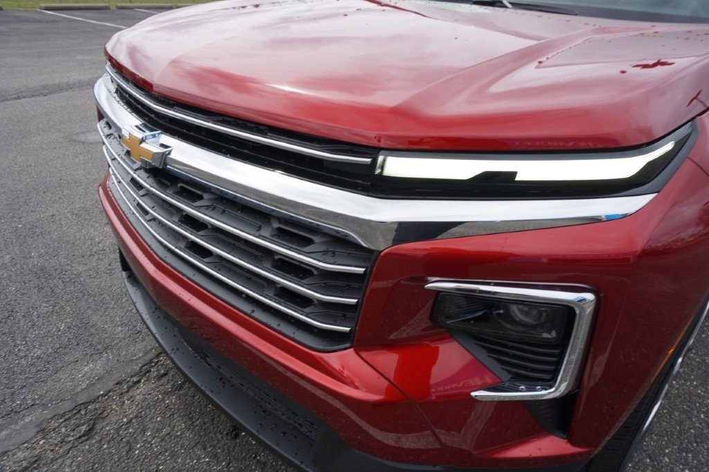 New 2025 Chevrolet Traverse LT w/ Driver Confidence Package image 12