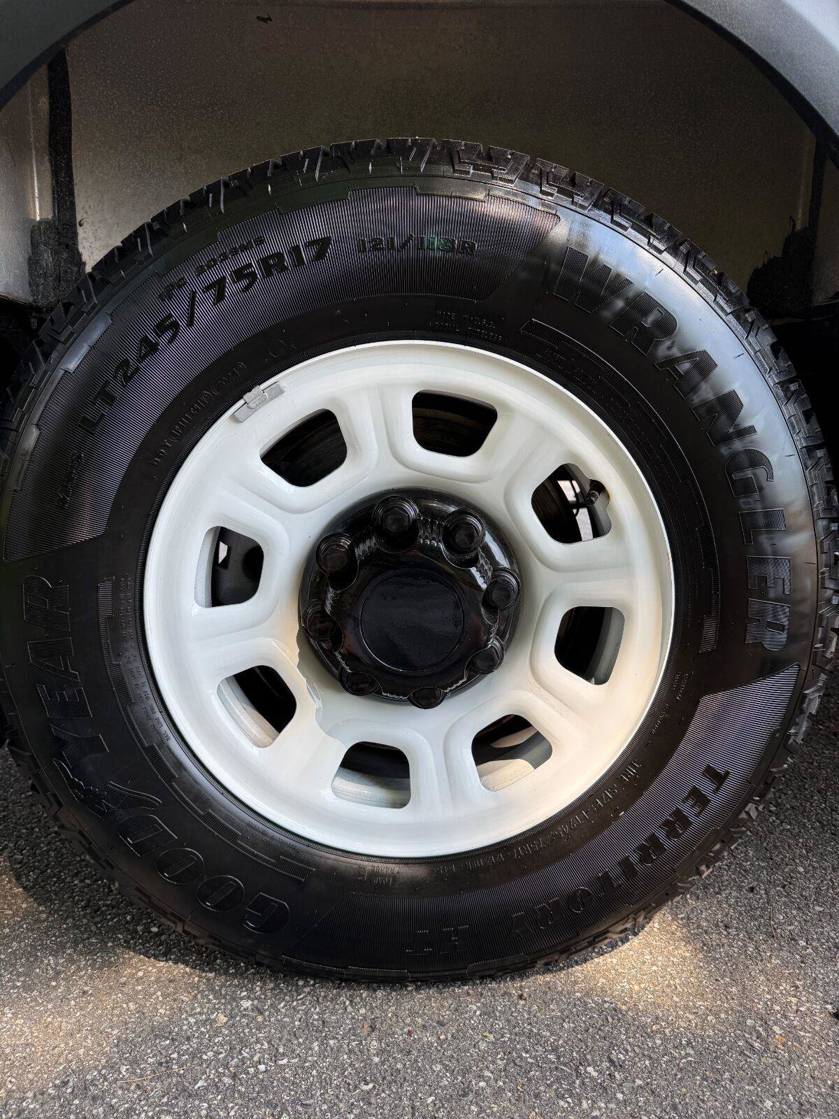 Used 2024 Chevrolet Brightdrop 400 w/ Commercial Equipment Package AWD/4WD image 7