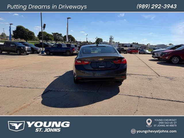 Certified 2017 Chevrolet Malibu LT w/ Leather Package FWD image 4