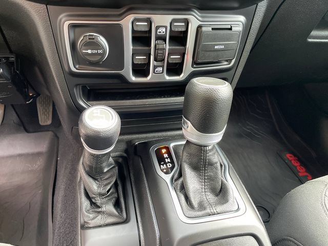 Used 2020 Jeep Gladiator Sport w/ Quick Order Package 24S AWD/4WD image 31