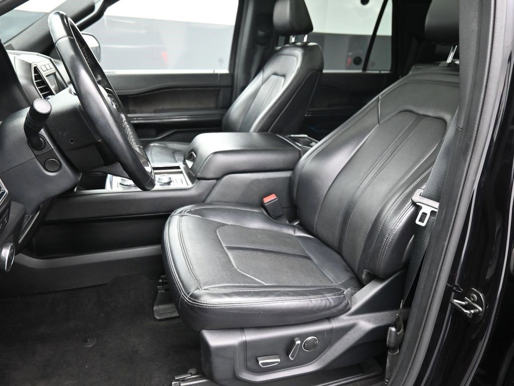 Used 2021 Ford Expedition Max Limited image 11