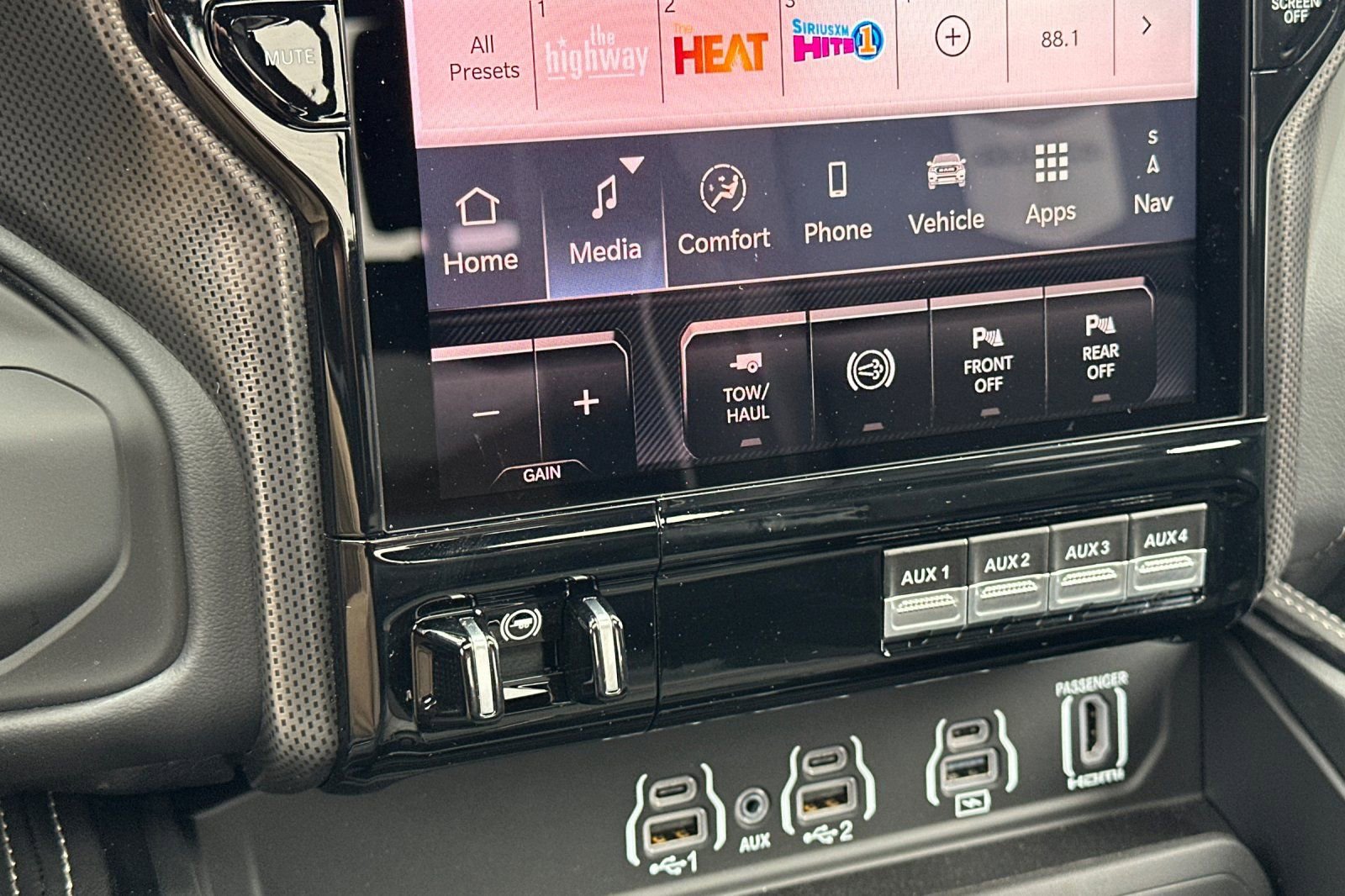 New 2026 RAM 2500 Limited image 17