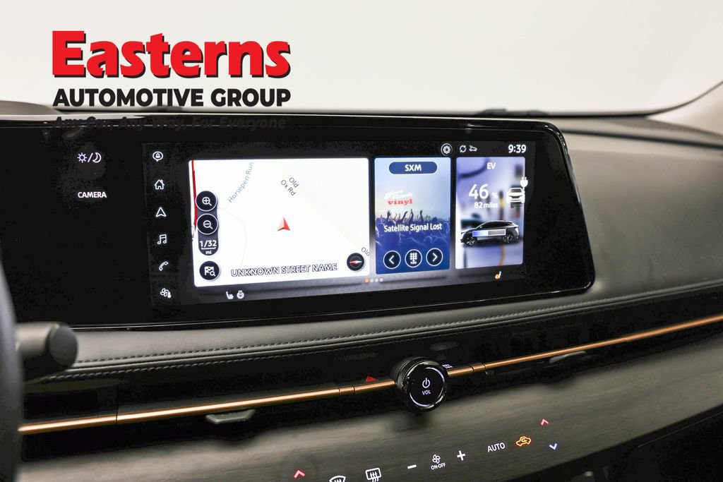 Used 2023 Nissan Ariya FWD image 18