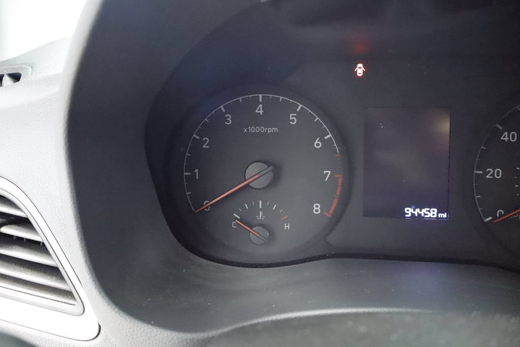 Used 2022 Hyundai Accent SE w/ Cargo Package FWD image 24