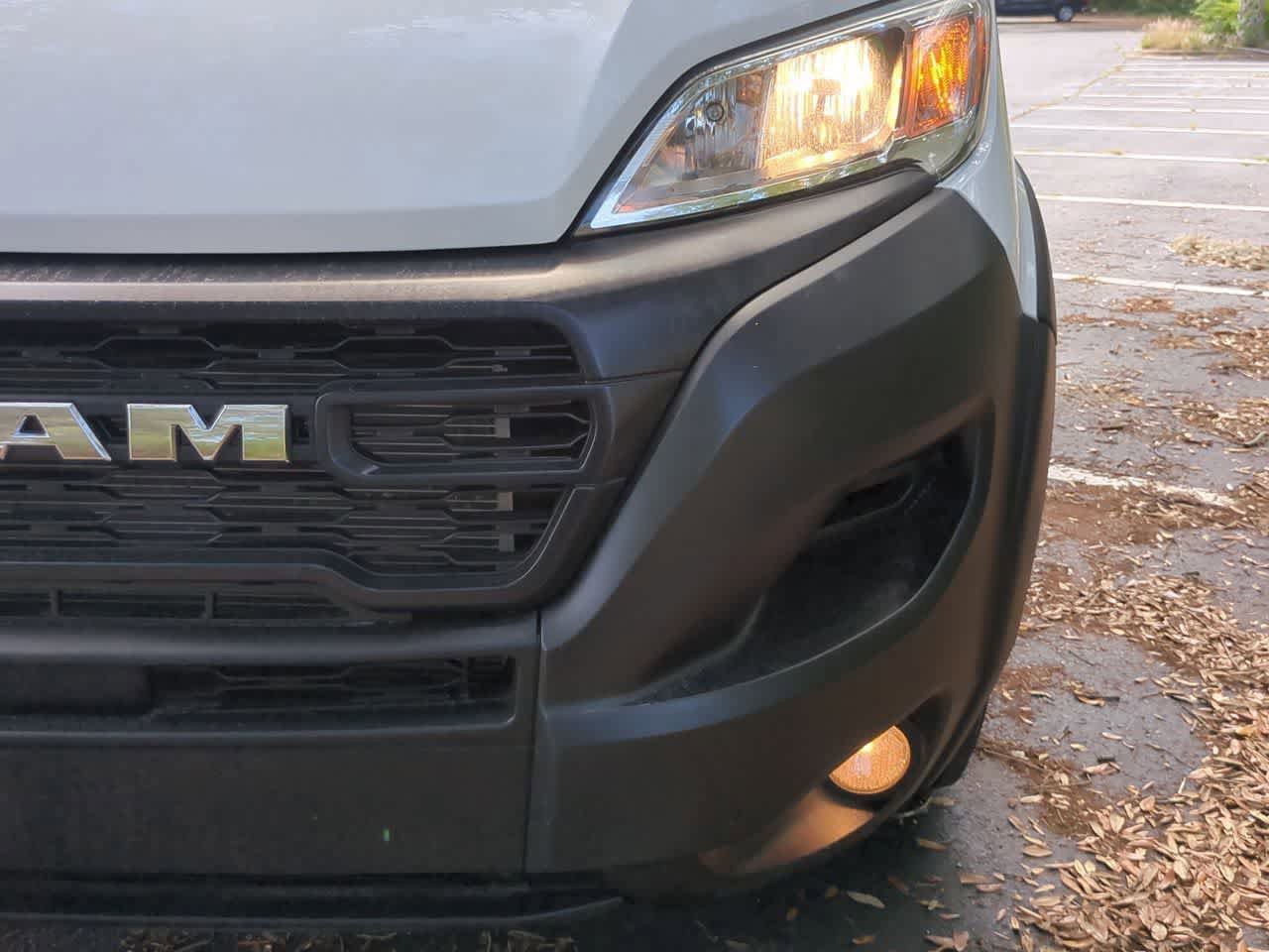 Used 2025 RAM ProMaster 3500 w/ Convenience Group FWD image 11