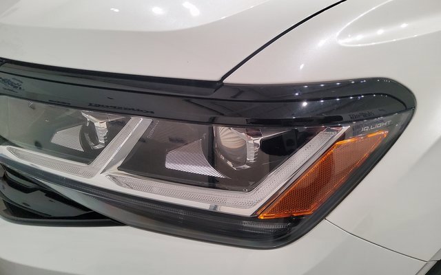 Used 2022 Volkswagen Atlas SEL R-Line image 8