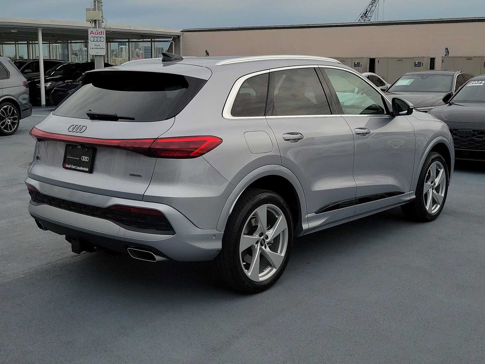 Certified 2025 Audi Q5 Premium Plus AWD/4WD image 6