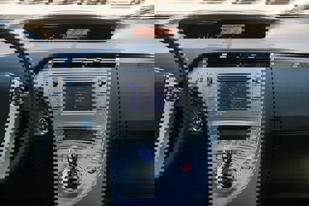 Used 2015 Toyota Prius Prime Plug-In Hybrid image 14