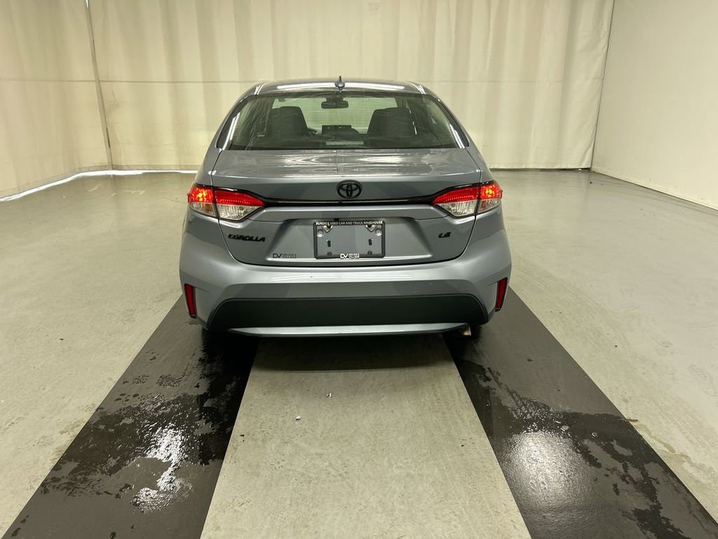 Used 2022 Toyota Corolla LE image 20